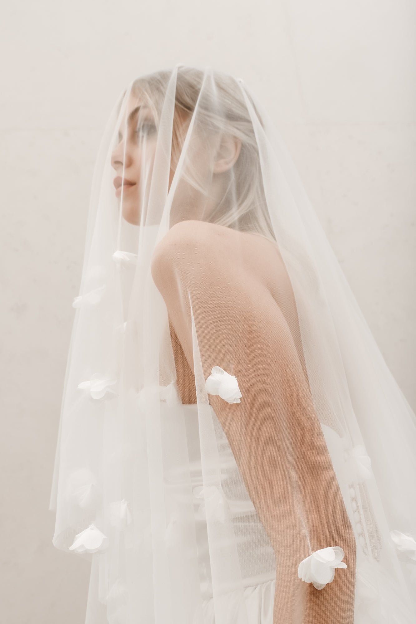 Floral Veil V007 Off White