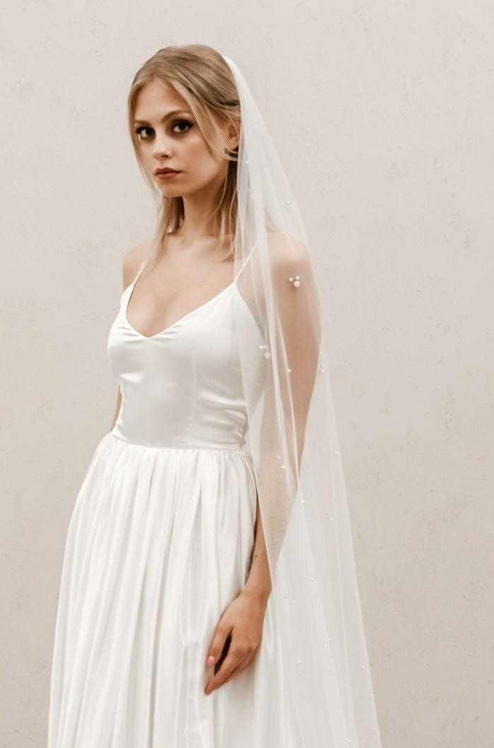 Cluster Pearl Wedding Veil