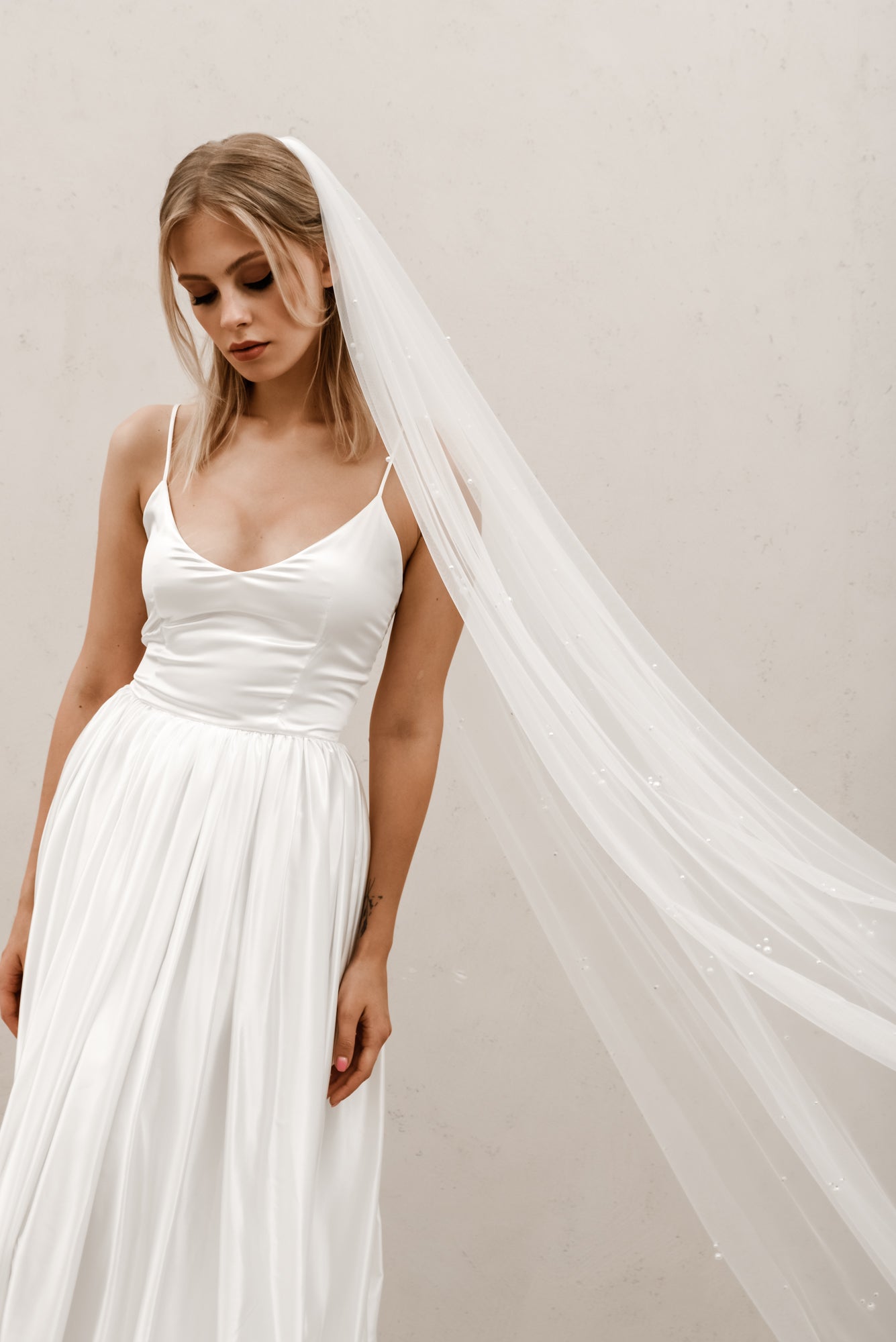 Cluster Pearl Wedding Veil