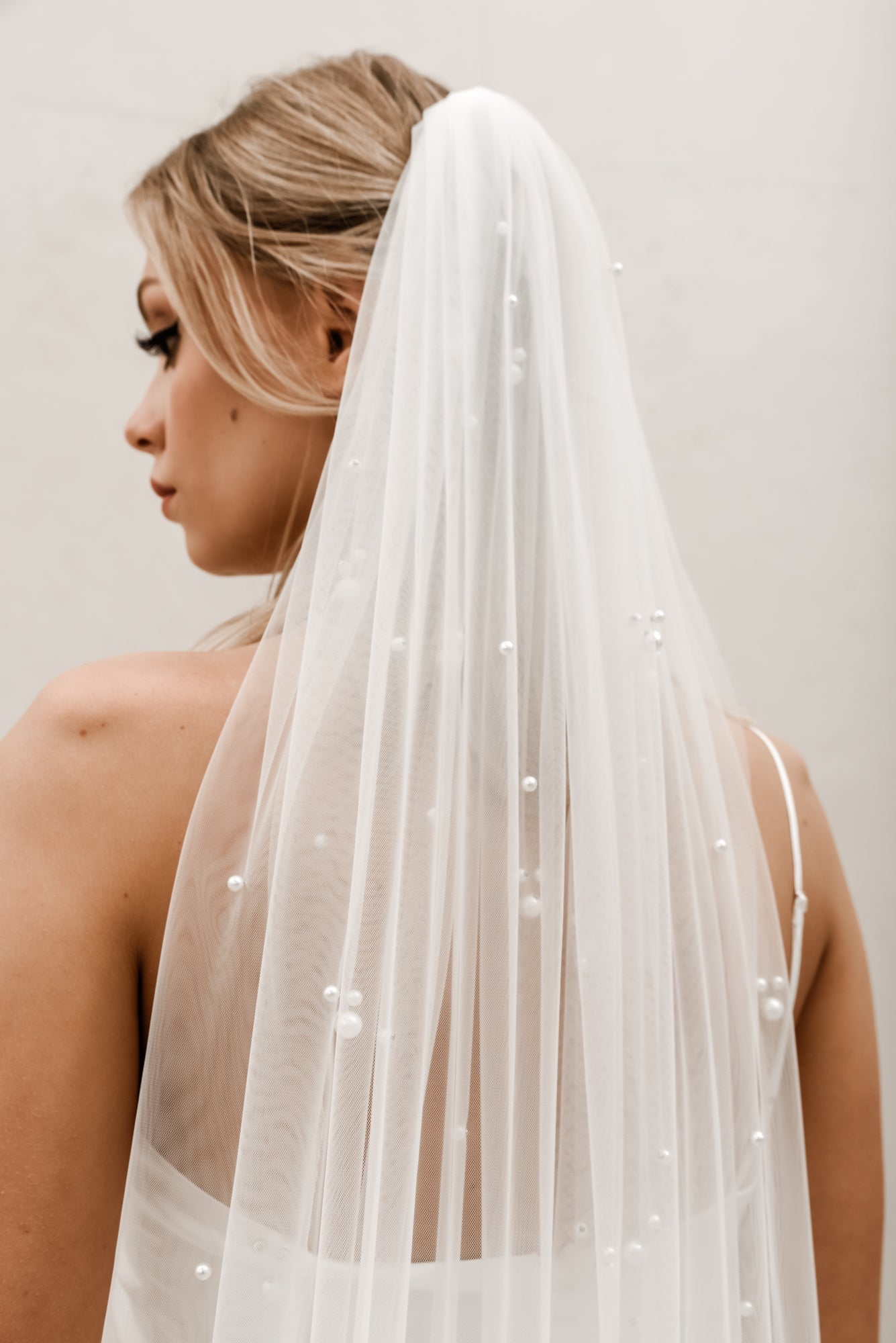 Cluster Pearl Wedding Veil