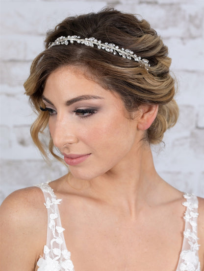 Ivory Pearl and Crystal hairpiece for wedding - CBB Market 