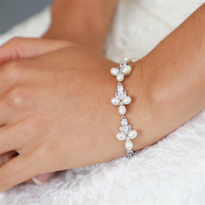 Bridal Bracelet With Pearls - CBB Market 